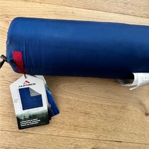 Brand new waterproof outdoor blankets